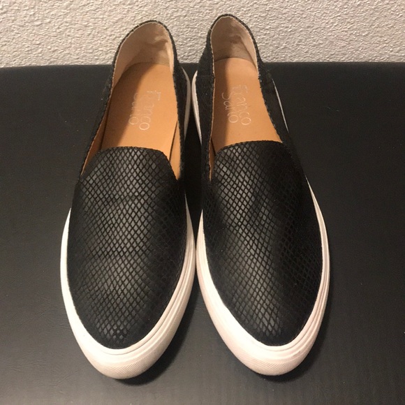Closed-toed fashion loafers - Picture 1 of 4